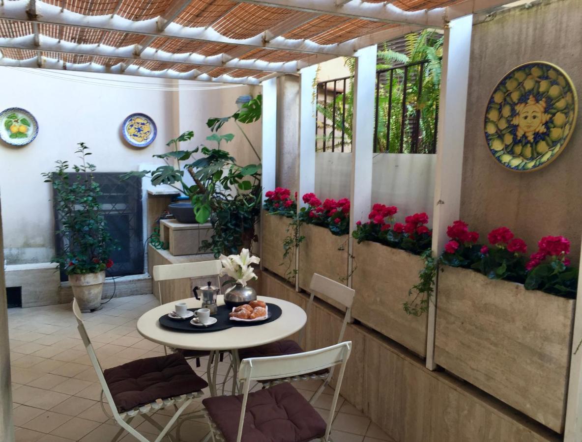 Campo Dei Fiori Modern Apartment With Terrace Rome Exterior photo